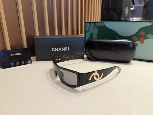 Premium Quality Chanel Sunglasses Black Style