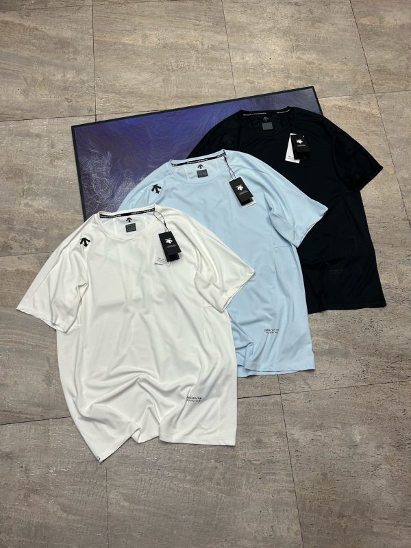 Premium Descente Short Sleeves Black Breathable Collection