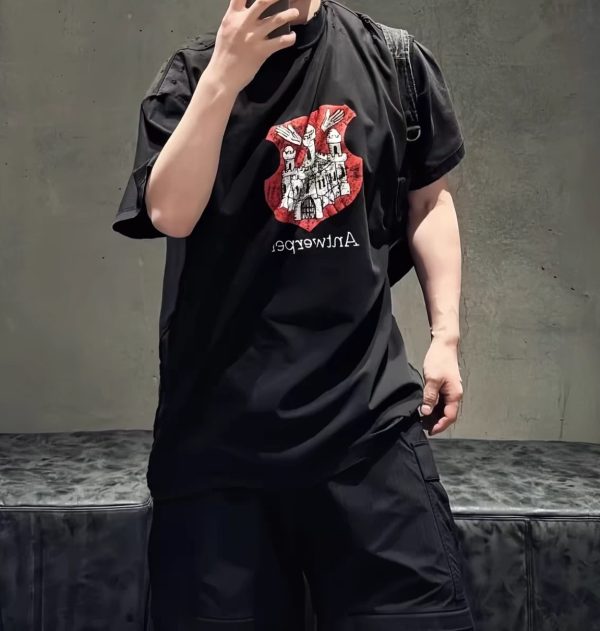 Luxury Balenciaga Short-Sleeved Shirt Black Washed Style