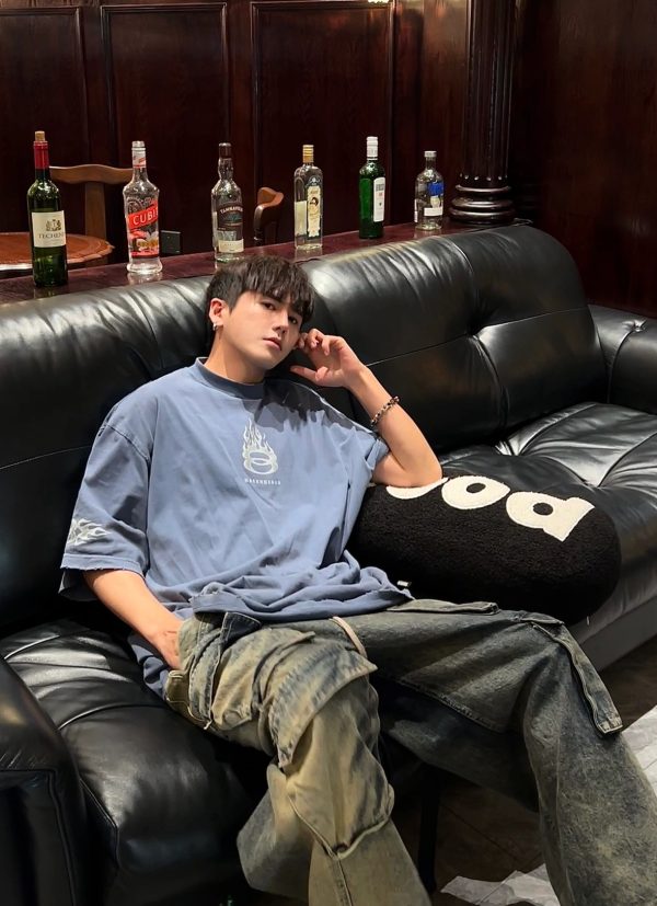 Luxury Balenciaga Short Sleeves Blue Washed Style