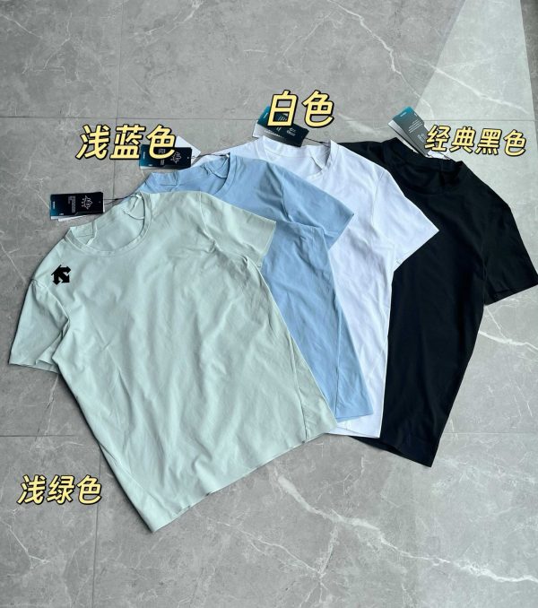 High Quality Descente Short Sleeves Black Knit Breathable Collection