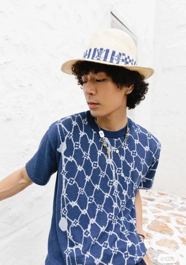 Luxury Louis Vuitton Short Sleeves Blue Knit Print Luxury