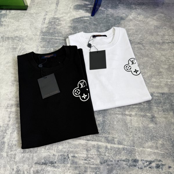 Luxury Louis Vuitton Short Sleeves Black Logo Luxury