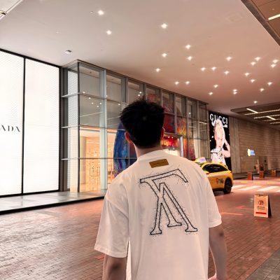 Premium Quality Louis Vuitton Short Sleeves Black Fleece Print Style