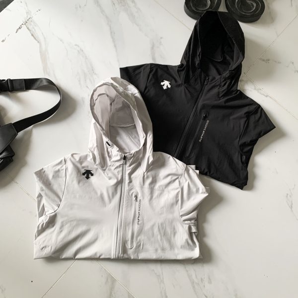 High Quality Descente Coat Black Breathable Collection
