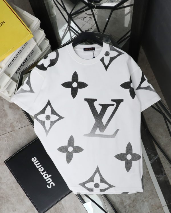 Luxury Louis Vuitton Short-Sleeved Shirt White Leather Classic Collection