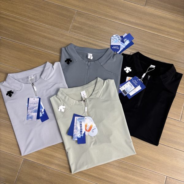 Premium Quality Descente Short-Sleeved Black Solid Style