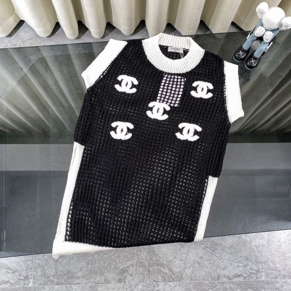High Quality Chanel Vest Black Knit Classic Style