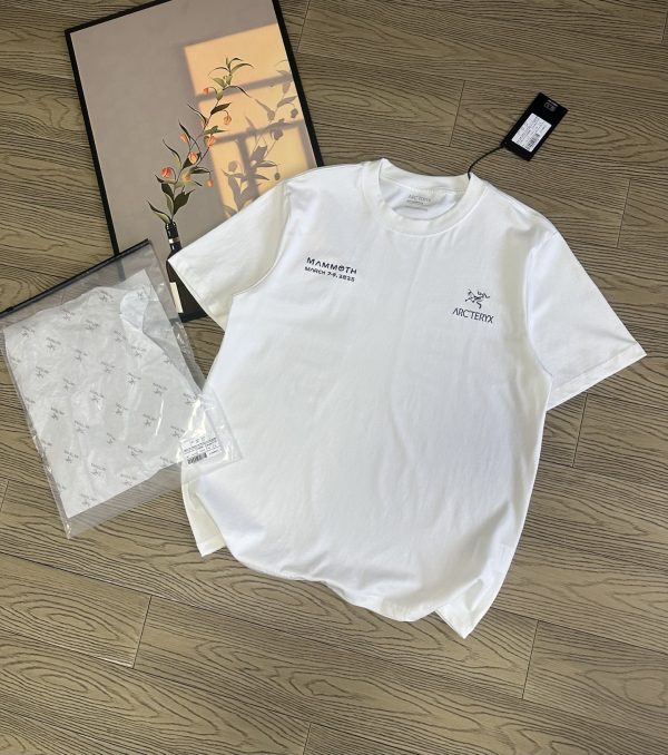 Premium Mammoth Short Sleeves White Cotton Print Collection