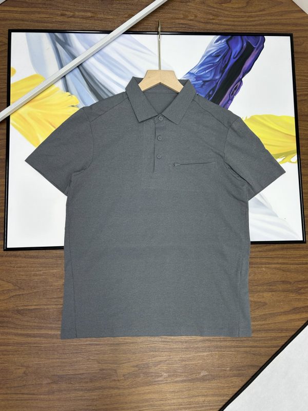 High Quality Descente Short-Sleeved Black Cotton Logo Collection