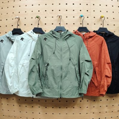 Premium Quality Descente Jackets Black Nylon Breathable Collection
