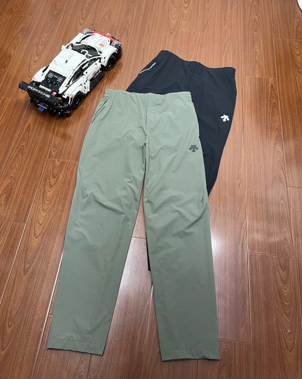 High Quality Descente Pants Black Casual Style