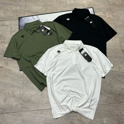 Luxury Descente Short-Sleeved Black Logo Luxury