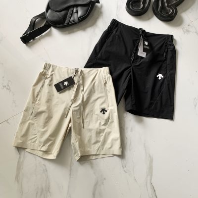 Luxury Descente Shorts Black Knit Casual Style