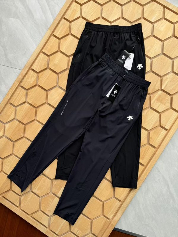 High Quality Descente Casual Pants Black Knit Casual Style