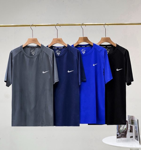 High Quality Nike T-Shirt Black Collection