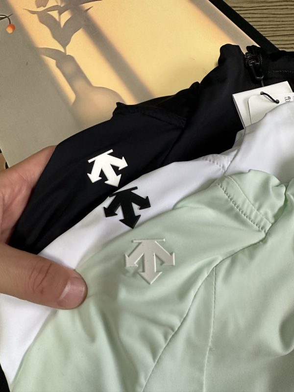 Luxury Descente Long Sleeves White Minimalist Luxury