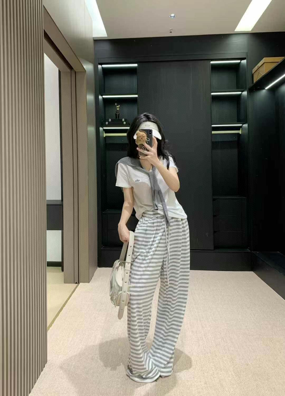 Luxury Alo Short Sleeves Gray Embroidered Collection