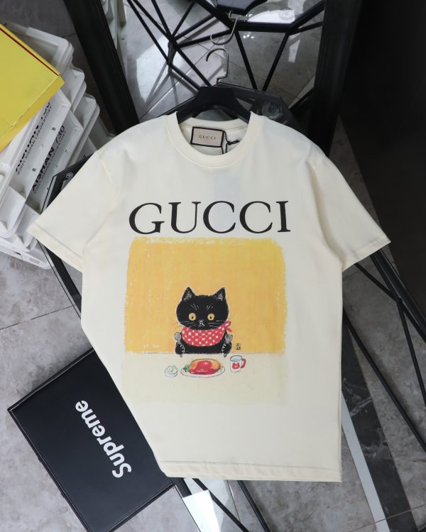 Best Selling Gucci Short Sleeves Beige Print Luxury