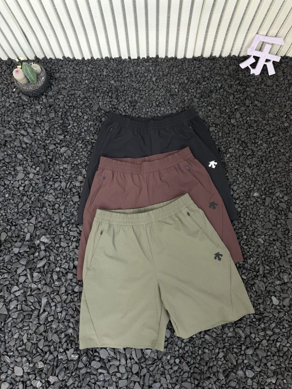 High Quality Descente Shorts Black Logo Luxury