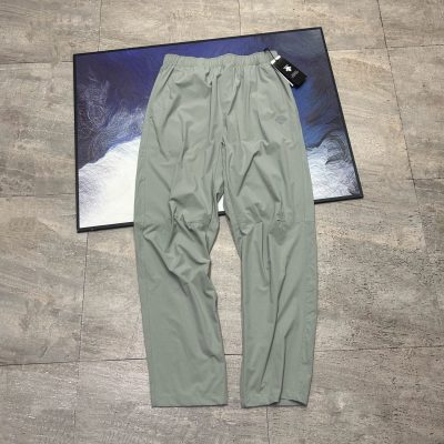 Best Selling Descente Trousers Black Casual Collection