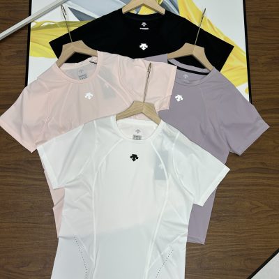 Luxury Descente Short-Sleeved T-Shirts Black Silk Breathable Luxury