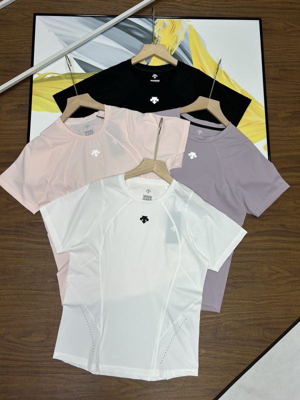 Luxury Descente Short-Sleeved T-Shirts Black Silk Breathable Luxury