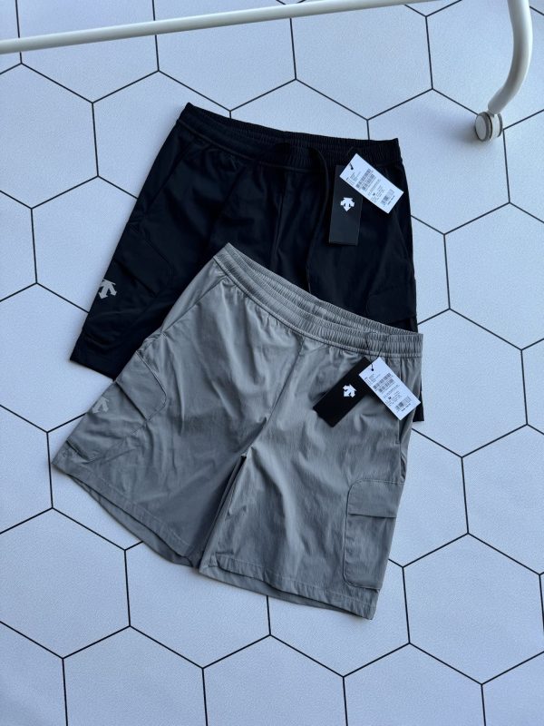 High Quality Descente Shorts Black Urban Collection