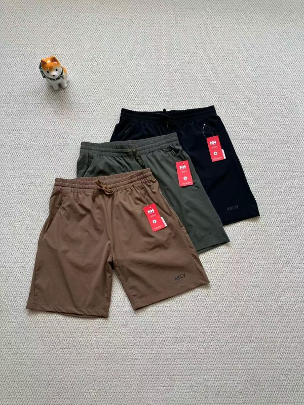 Luxury Helly Hansen Shorts Black Casual Style