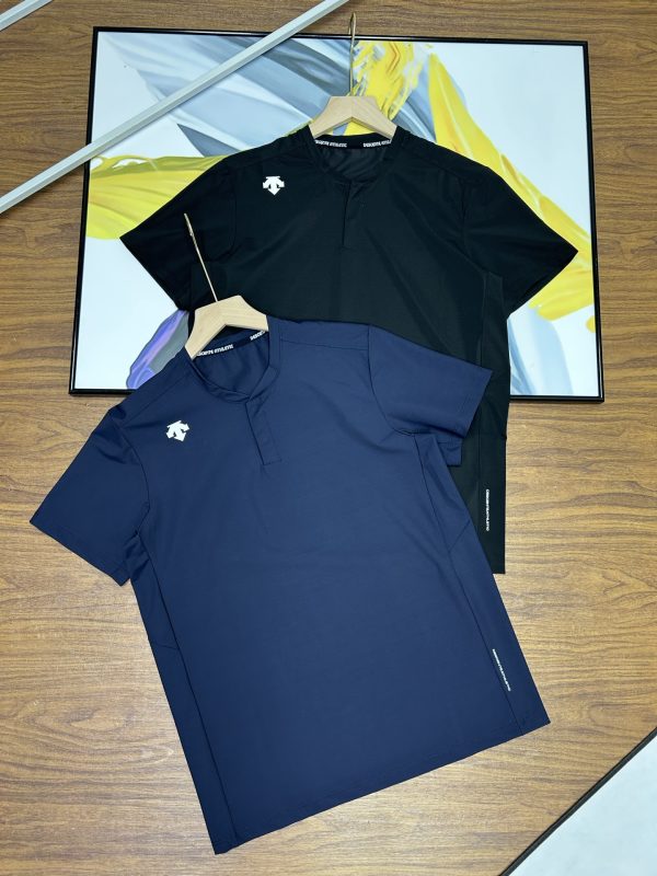 Luxury Descente Short-Sleeved Shirts Black Silk Casual Collection