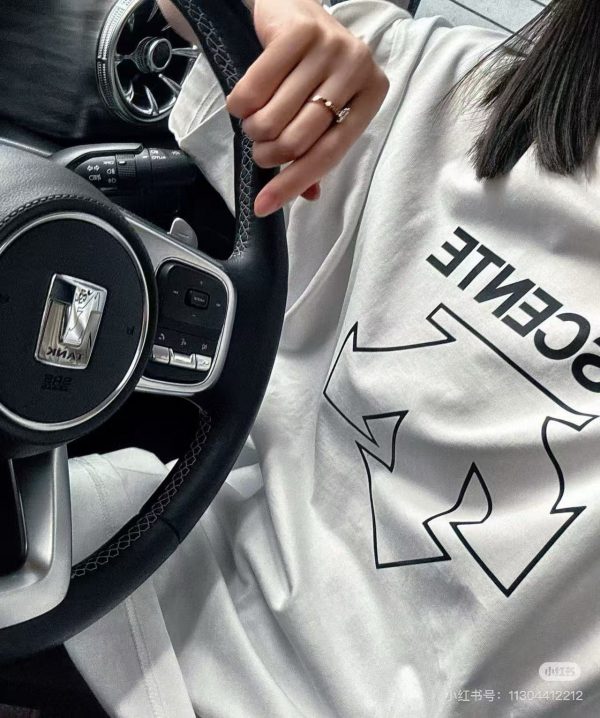 Best Selling Descente Short Sleeves White Cotton Monogram Collection