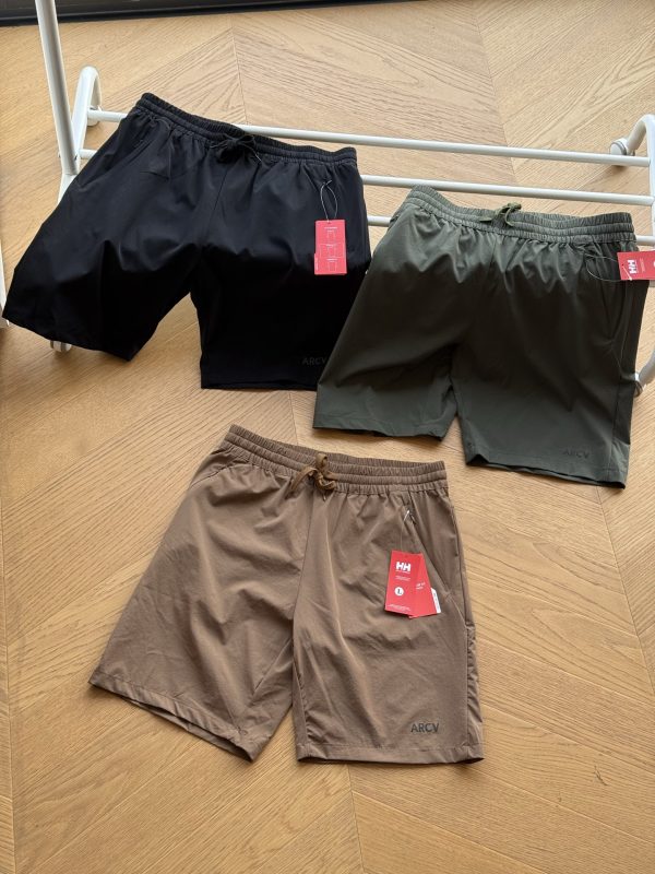 Luxury Helly Hansen Shorts Black Style