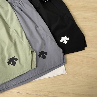 High Quality Descente Shorts Black Knit Urban Collection