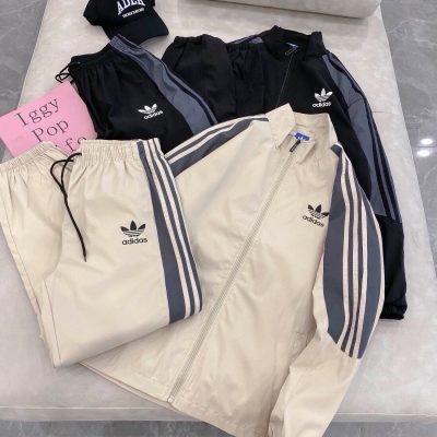 Luxury Adidas Jackets Black Polyester Logo Collection
