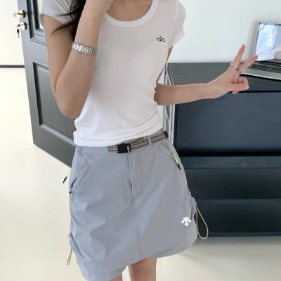 High Quality Descente Shorts Khaki Collection