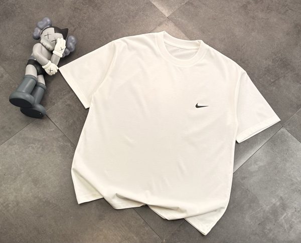 High Quality Nike Short-Sleeved Shirt Black Logo Collection