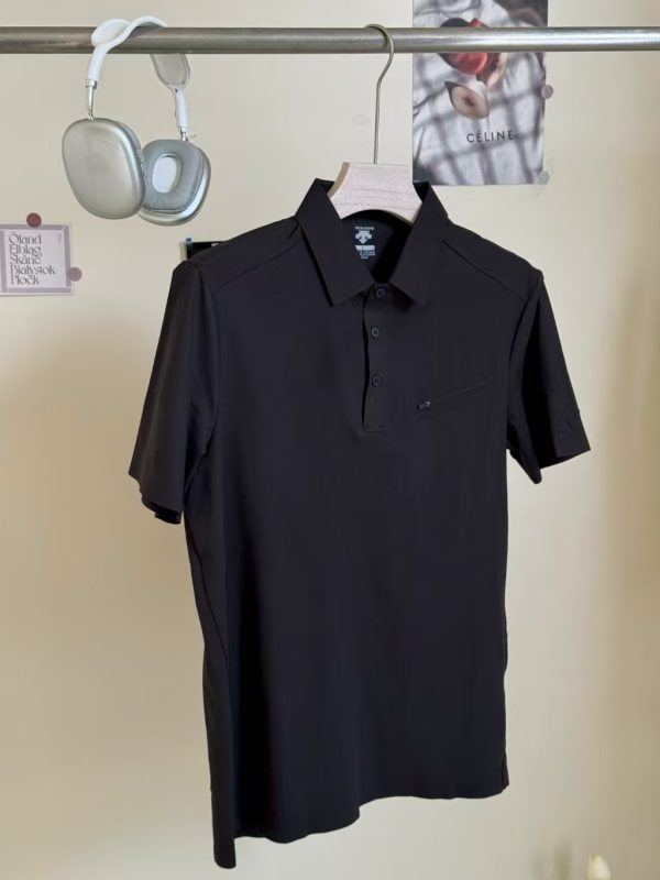 Best Selling Descente Short-Sleeved Black Spandex Classic Style