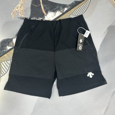High Quality Descente Shorts Black Breathable Collection