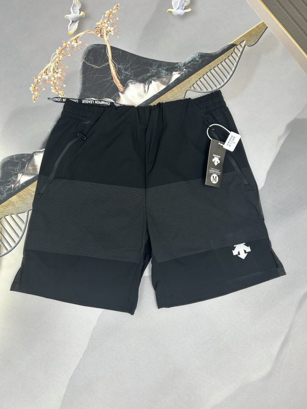 High Quality Descente Shorts Black Breathable Collection
