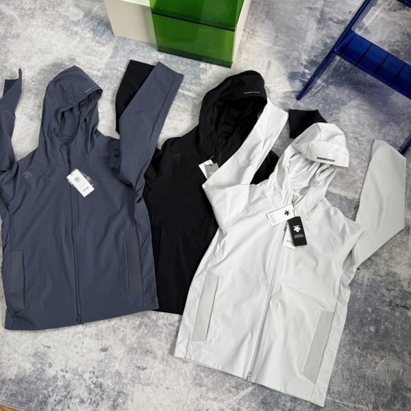 Premium Descente Jackets Black Fleece Breathable Luxury