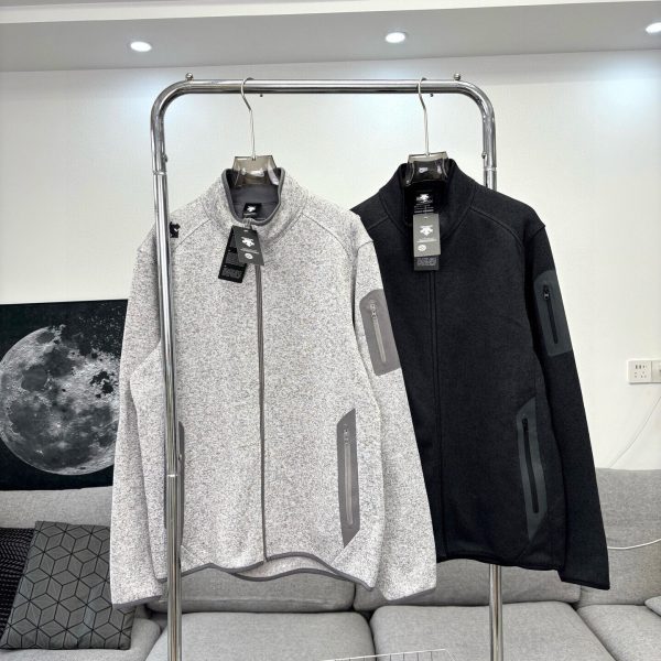 High Quality Descente Coat Black Fleece Breathable Luxury