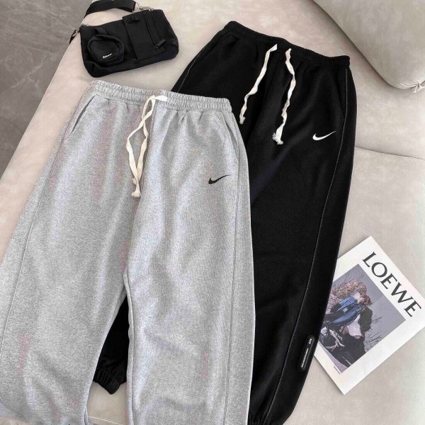 High Quality Nike Trousers Black Collection