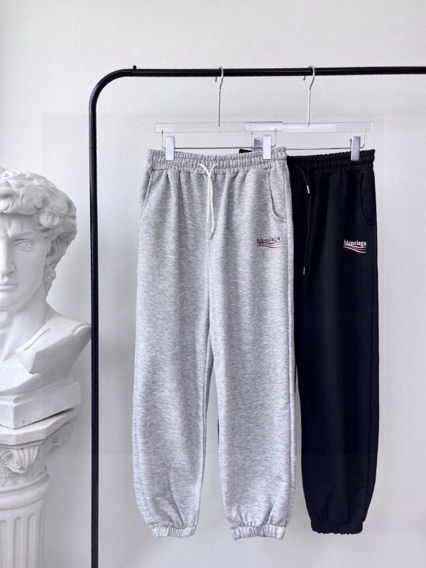 Luxury Balenciaga Cropped Pants Black Classic Collection