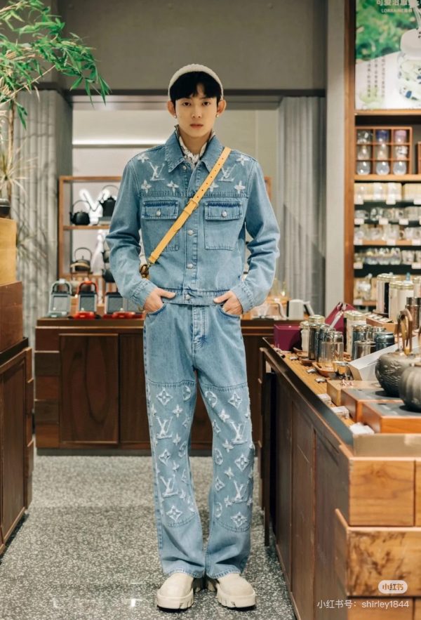 Premium Quality Louis Vuitton Trousers Blue Denim Washed Style