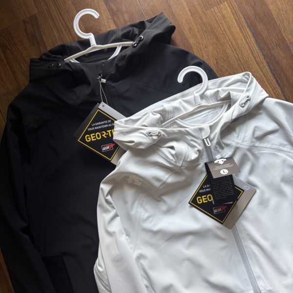 Premium Quality Descente Jackets Black Collection