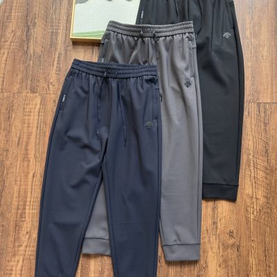 Luxury Descente Windbreakers Black Silk Urban Collection