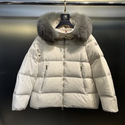 Best Selling Moncler Down Jacket White Classic Style