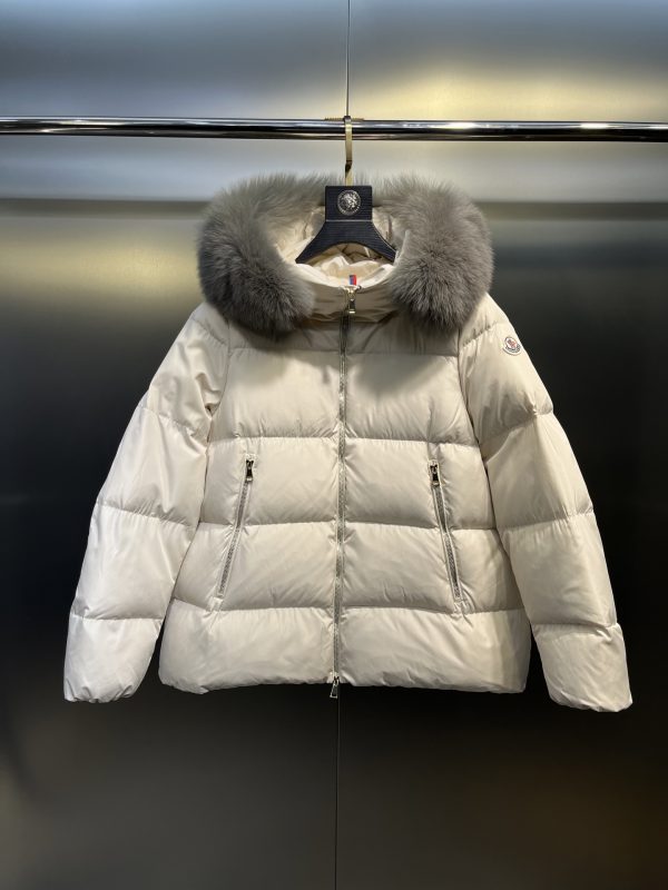 Best Selling Moncler Down Jacket White Classic Style