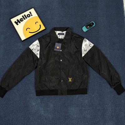 Luxury Louis Vuitton Long Sleeves Monogram Style