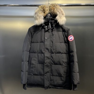 High Quality Canada Goose Military Uniform White Classic Style